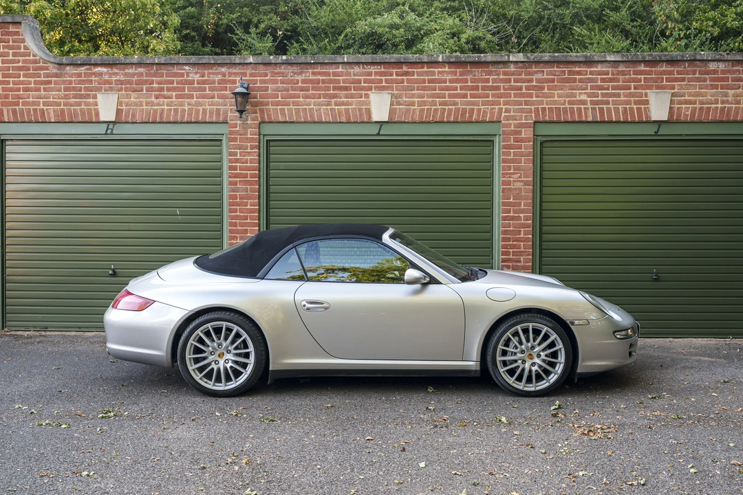 2008 Porsche 997 Carrera 4 - Image 8 of 31