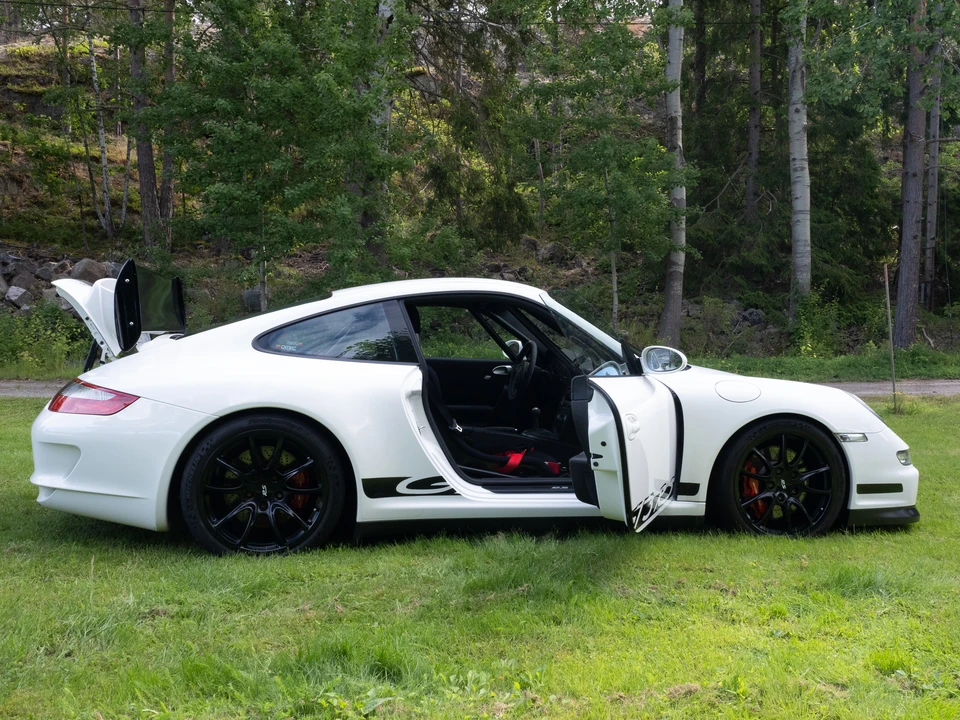 2008 Porsche 997 GT3 RS - Image 12 of 31