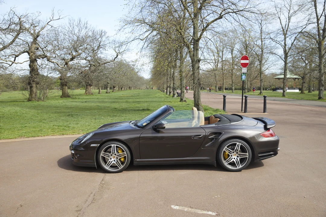 2008 Porsche 997 Turbo - Image 16 of 31