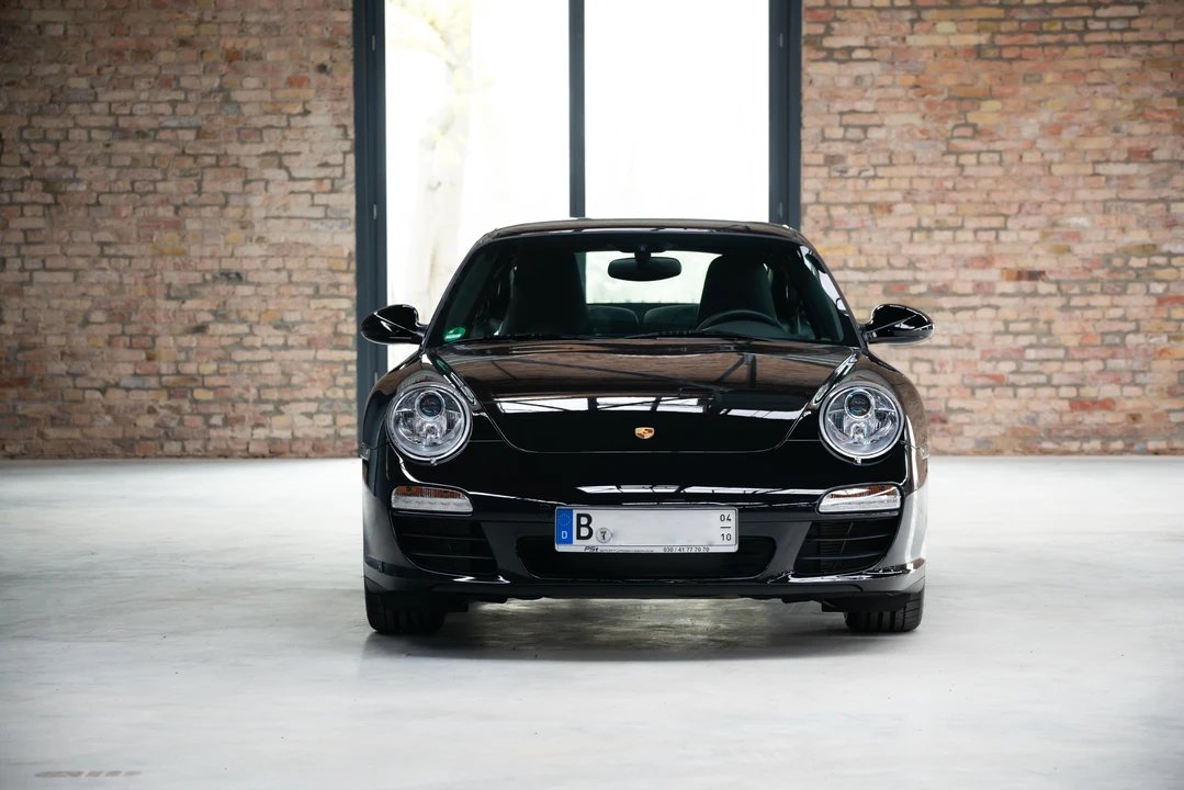 2009 Porsche 997 Carrera - Image 2 of 31