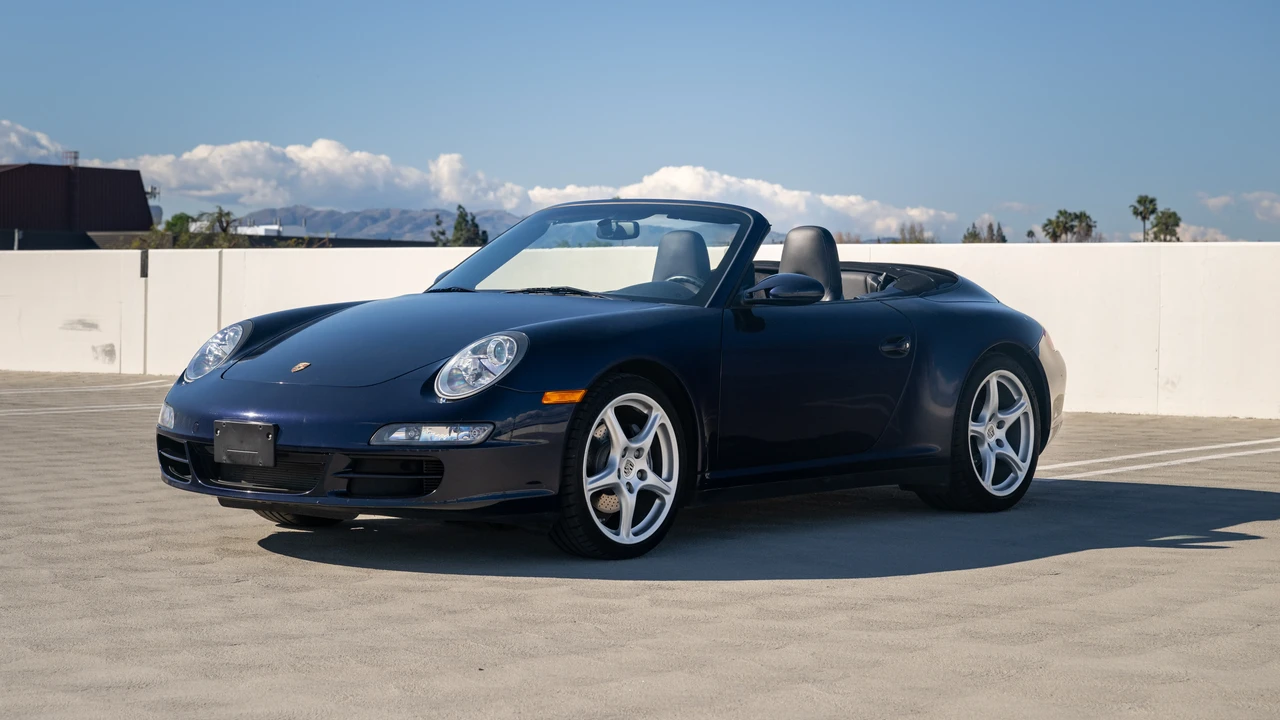 2008 Porsche 997 Carrera 4 - Image 7 of 31