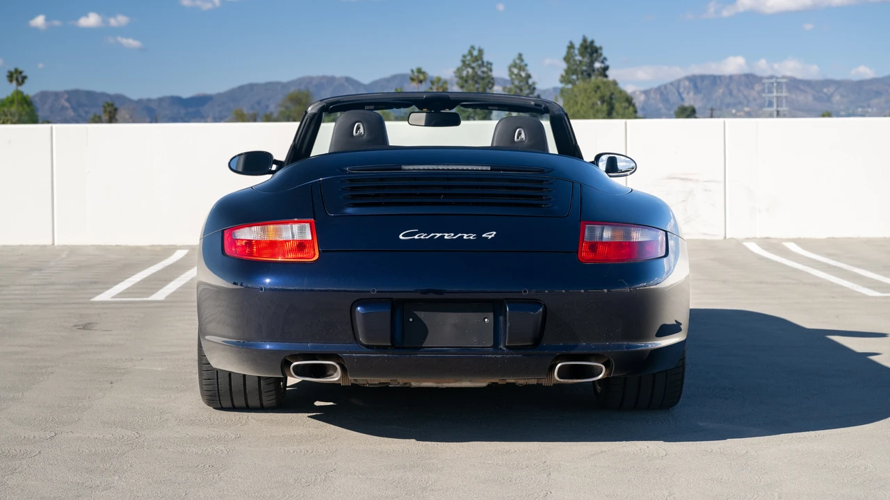 2008 Porsche 997 Carrera 4 - Image 3 of 31
