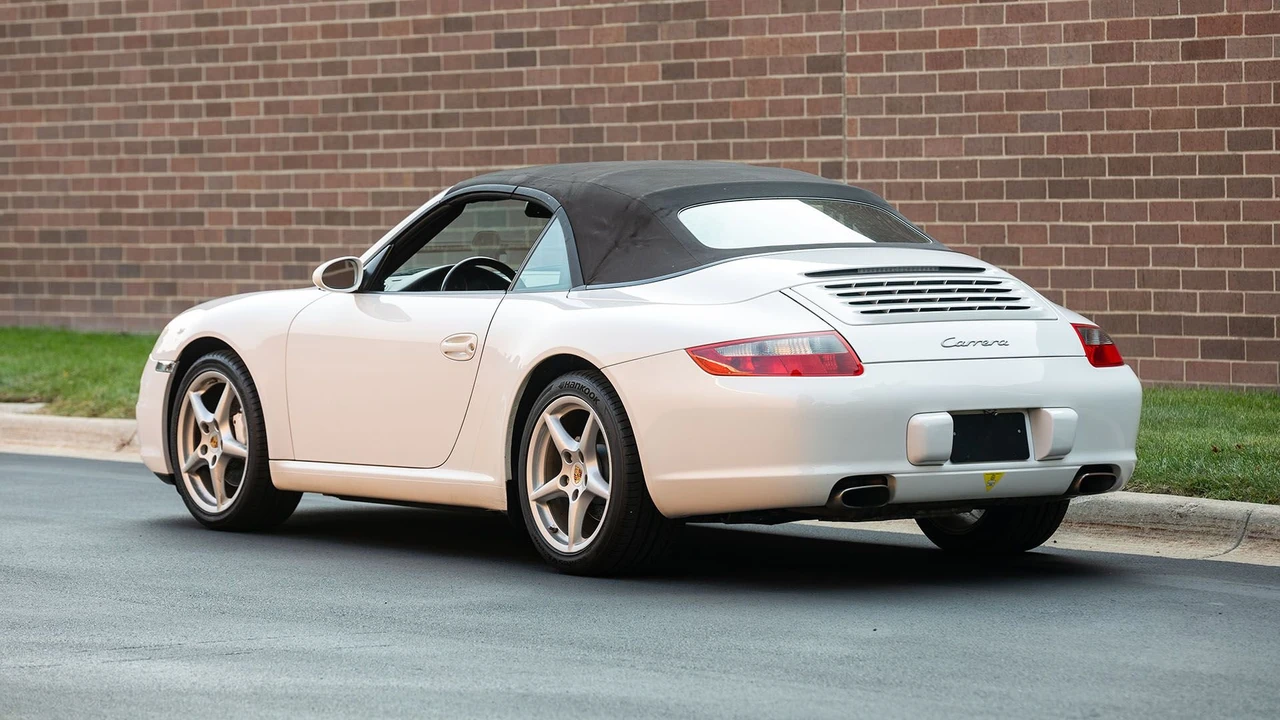 2008 Porsche 997 Carrera - Image 2 of 31