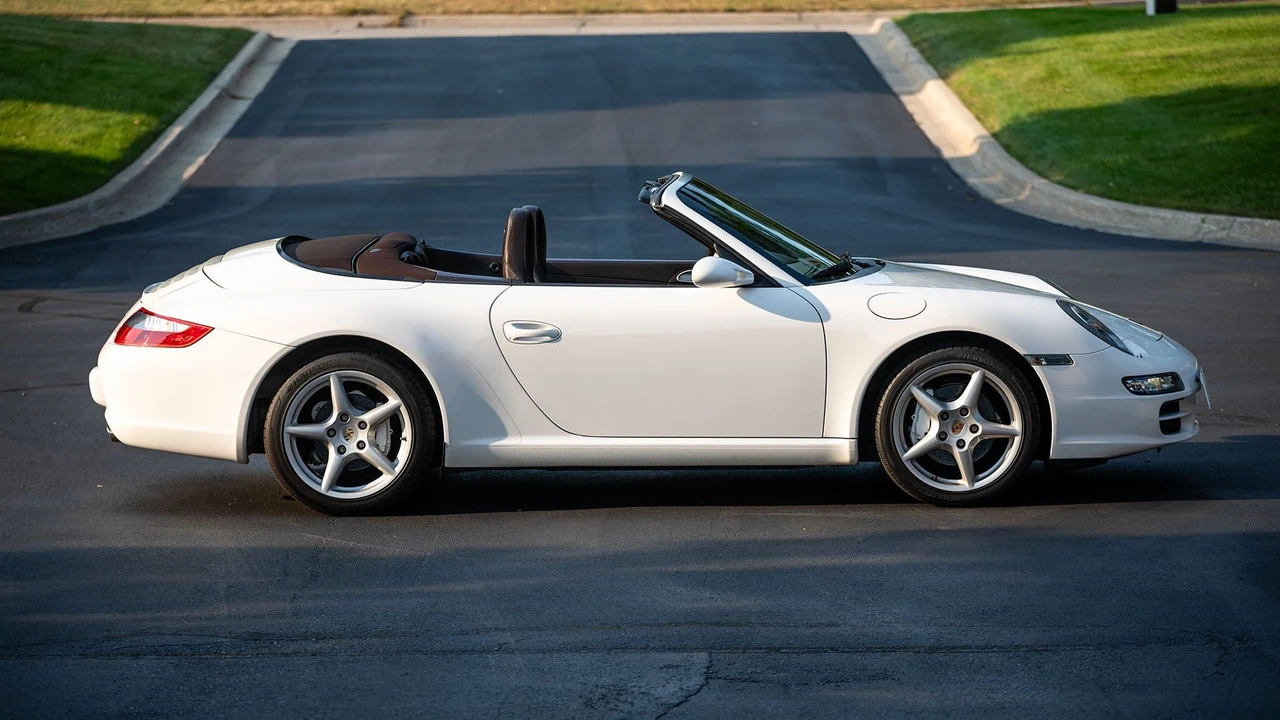 2008 Porsche 997 Carrera - Image 10 of 31