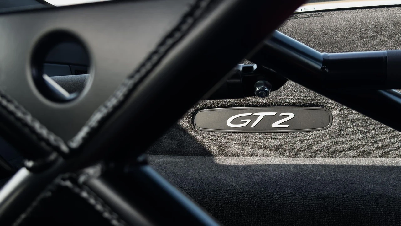 2008 Porsche 997 GT2 - Image 30 of 31