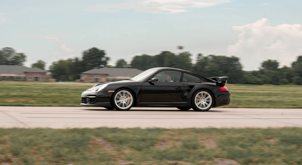 2008 Porsche 997 GT2 - Image 16 of 31