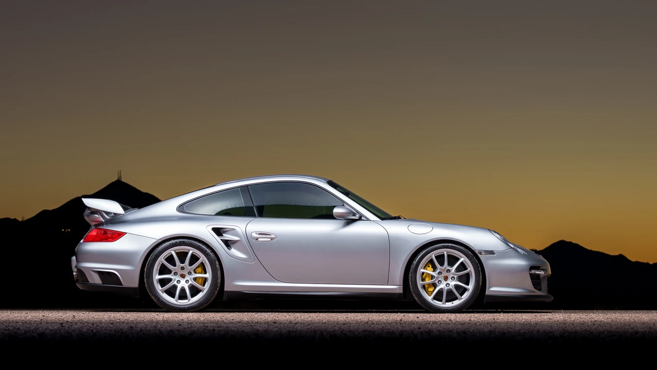 2008 Porsche 997 GT2 - Image 16 of 31