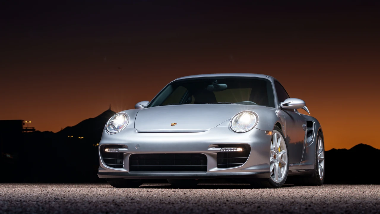 2008 Porsche 997 GT2 - Image 2 of 31