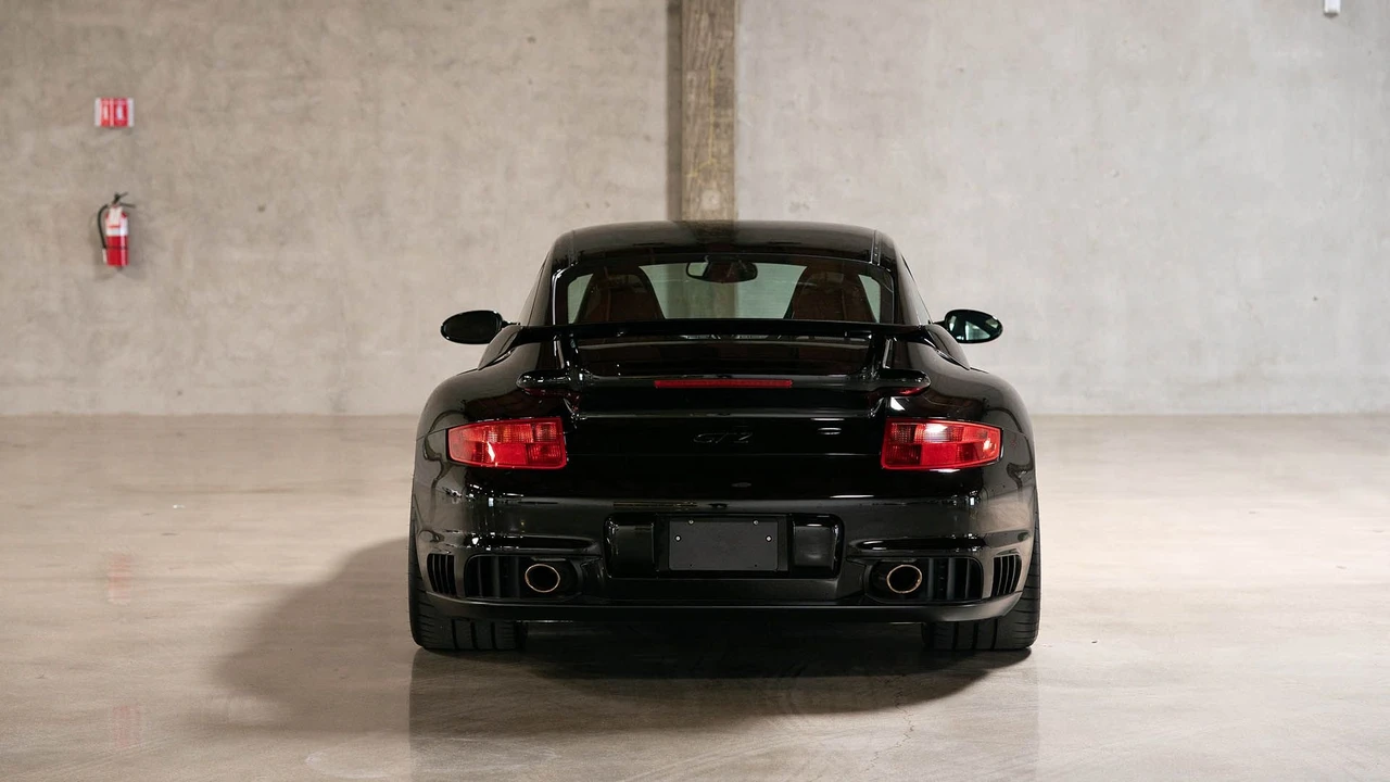 2008 Porsche 997 GT2 - Image 14 of 31