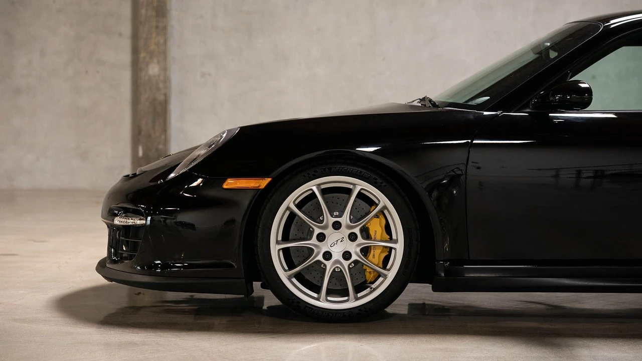 2008 Porsche 997 GT2 - Image 18 of 31