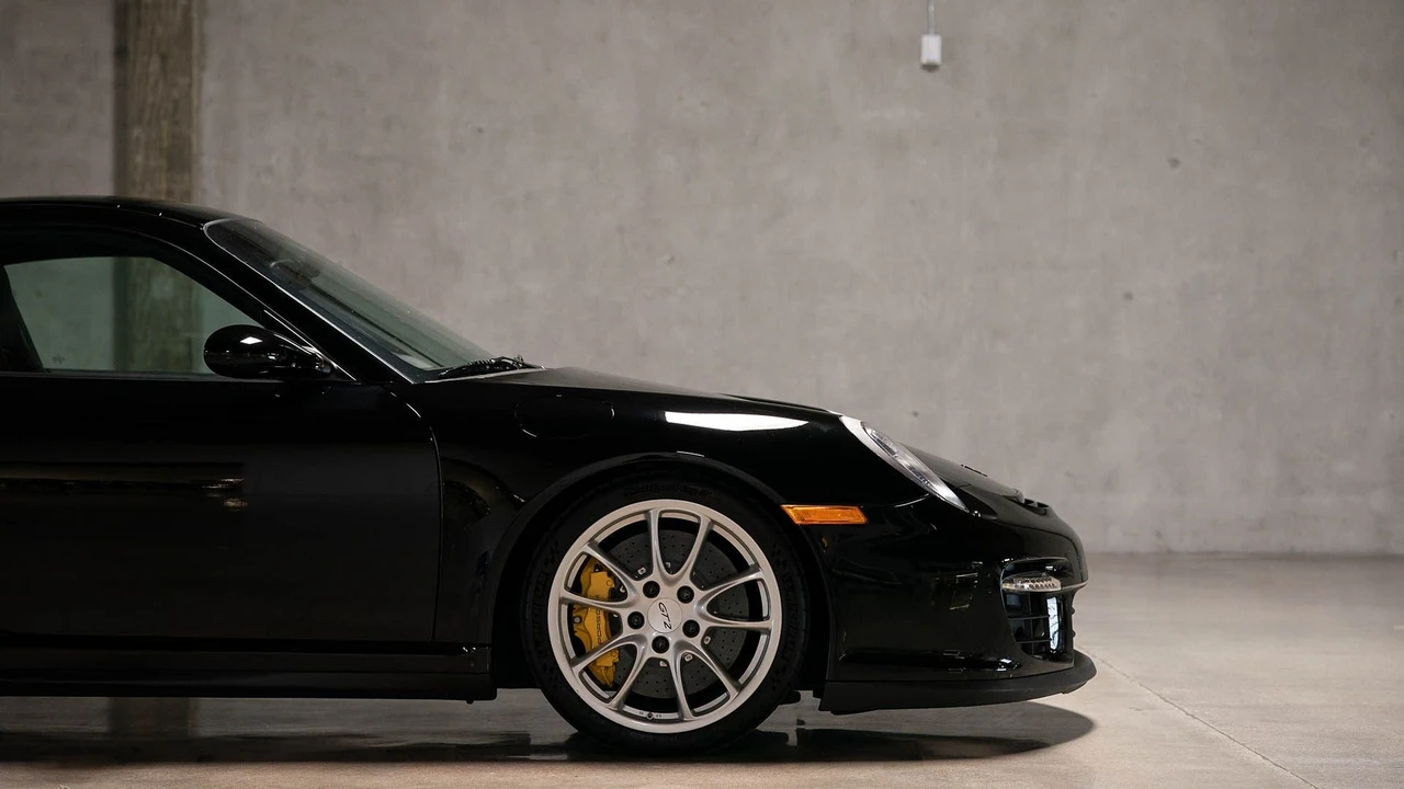 2008 Porsche 997 GT2 - Image 19 of 31