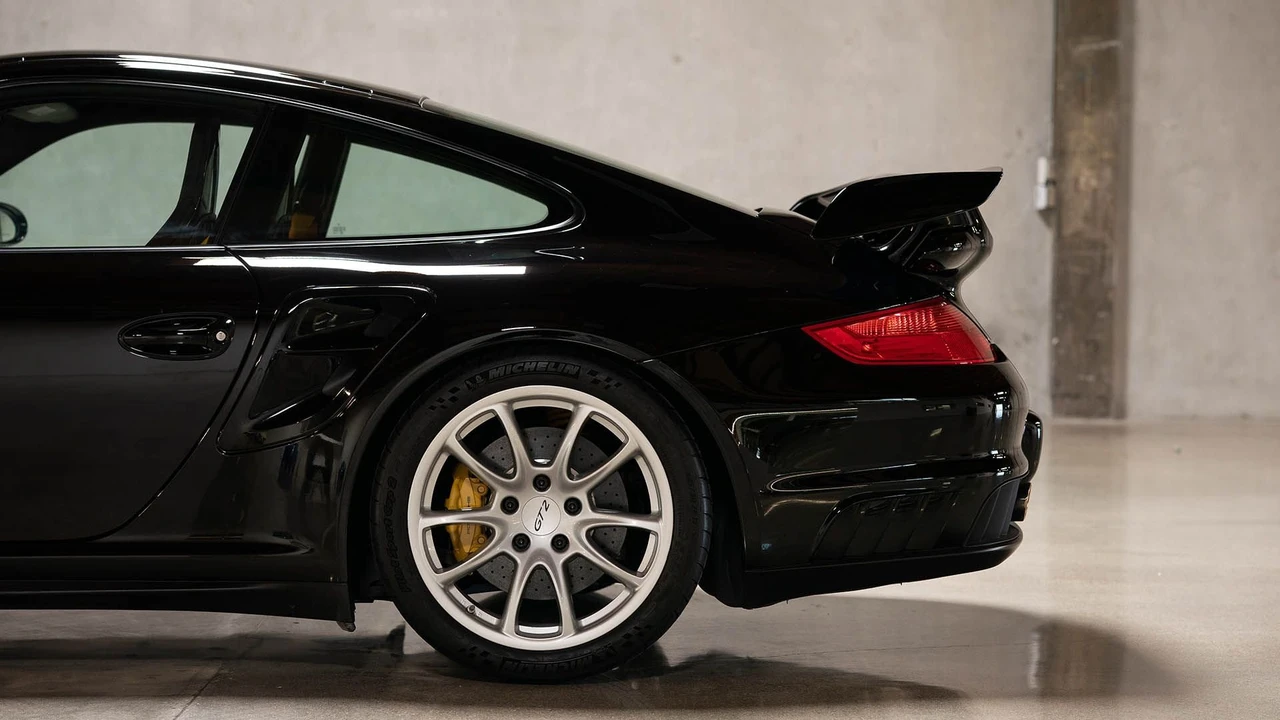 2008 Porsche 997 GT2 - Image 26 of 31