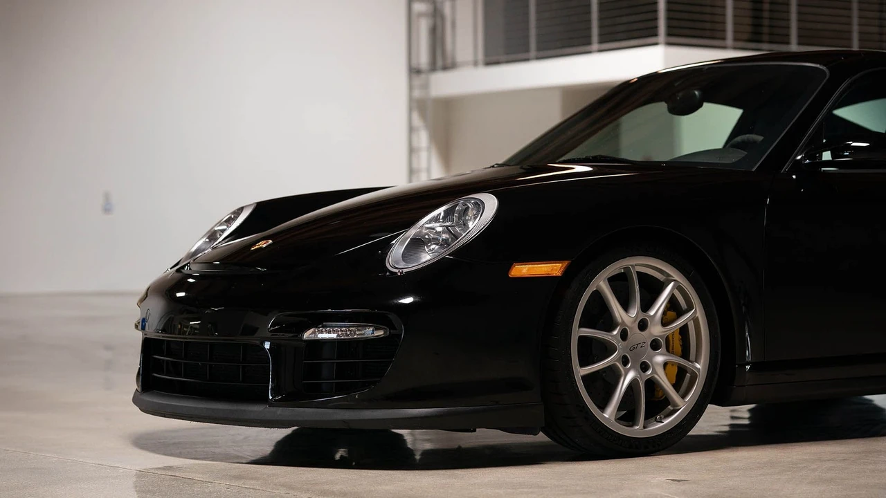 2008 Porsche 997 GT2 - Image 23 of 31