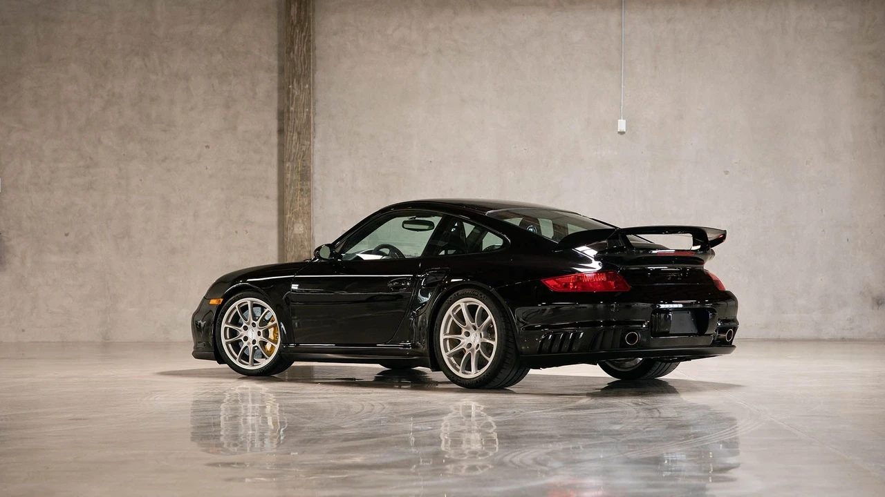 2008 Porsche 997 GT2 - Image 3 of 31