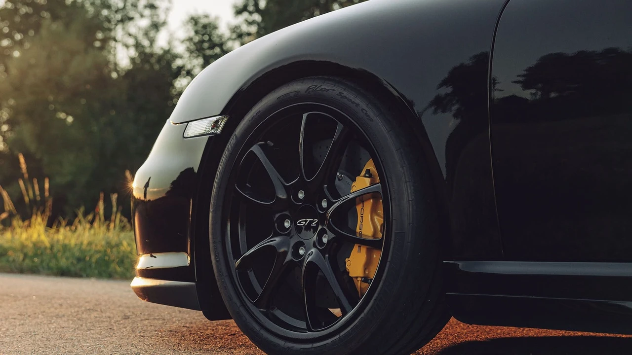 2008 Porsche 997 GT2 - Image 29 of 31