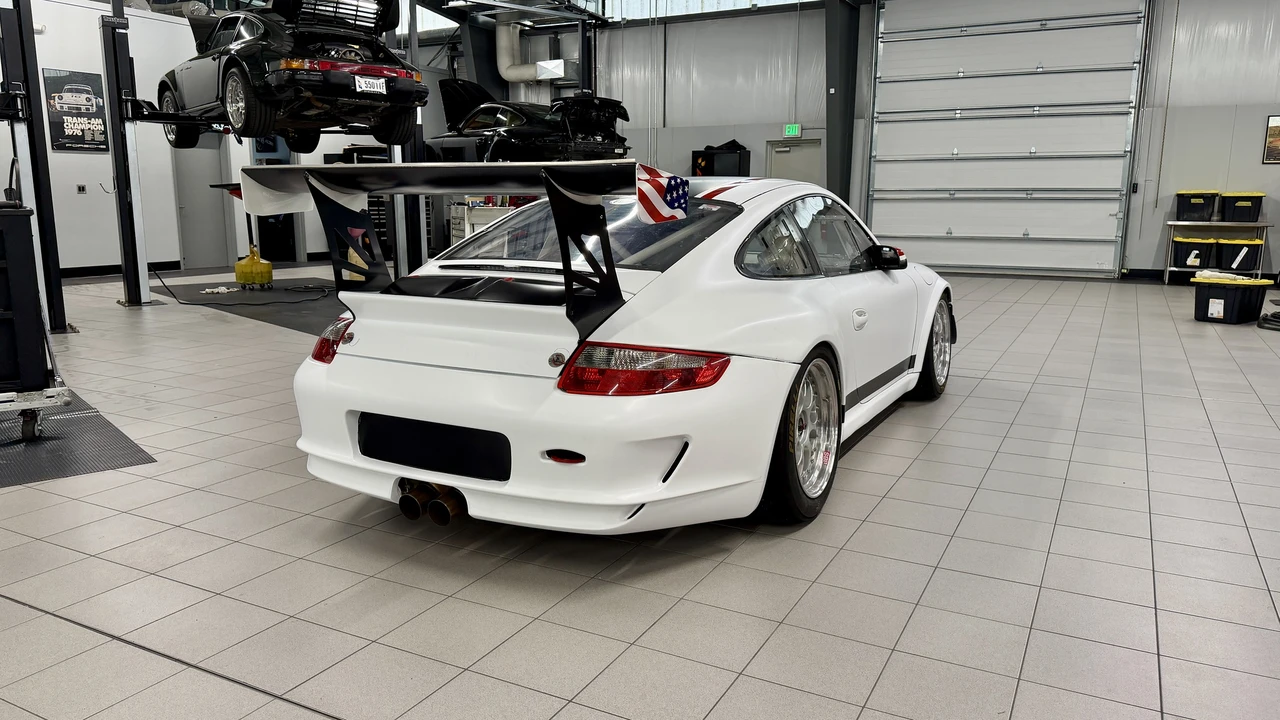2008 Porsche 997 GT3 - Image 15 of 31