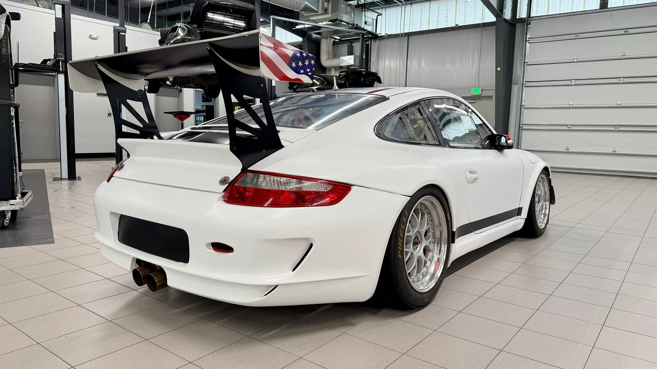 2008 Porsche 997 GT3 - Image 16 of 31