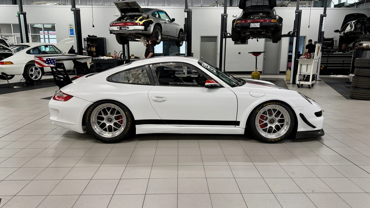 2008 Porsche 997 GT3 - Image 17 of 31