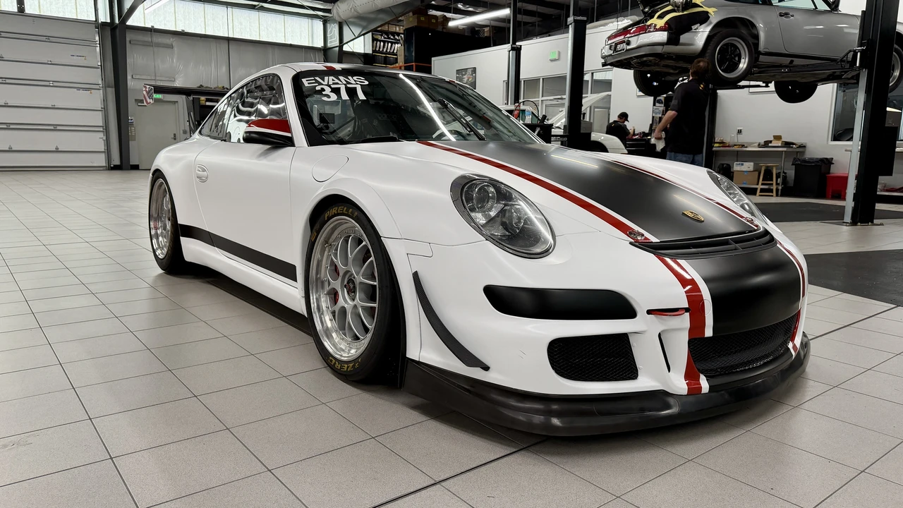 2008 Porsche 997 GT3 - Image 2 of 31