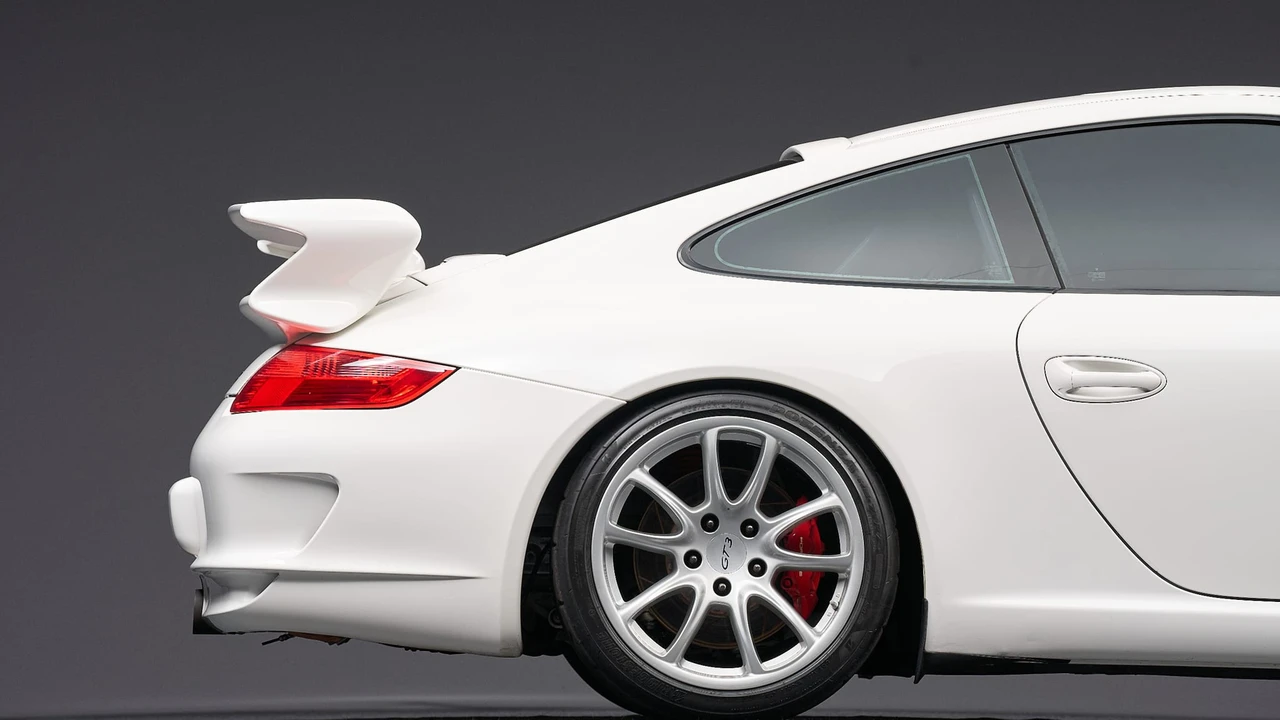 2008 Porsche 997 GT3 - Image 17 of 31