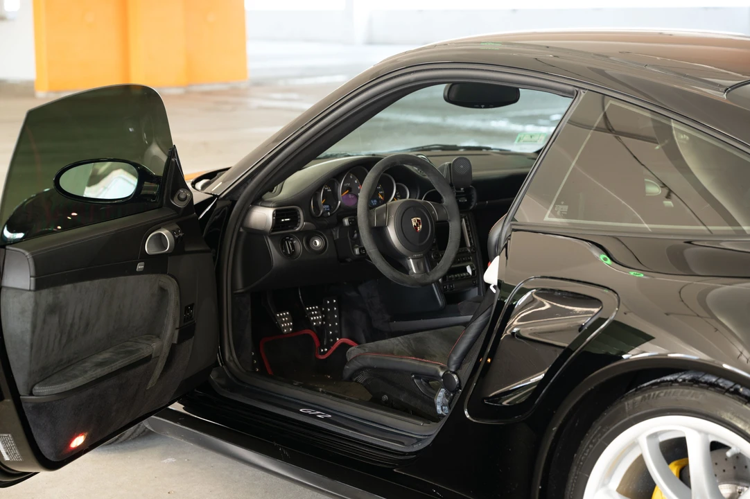 2008 Porsche 997 GT2 - Image 23 of 31