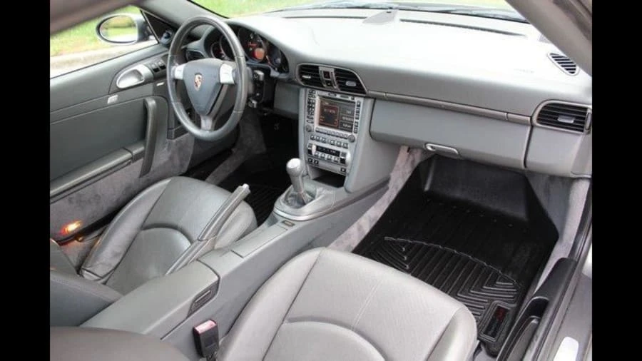 2008 Porsche 911 - Image 9 of 12