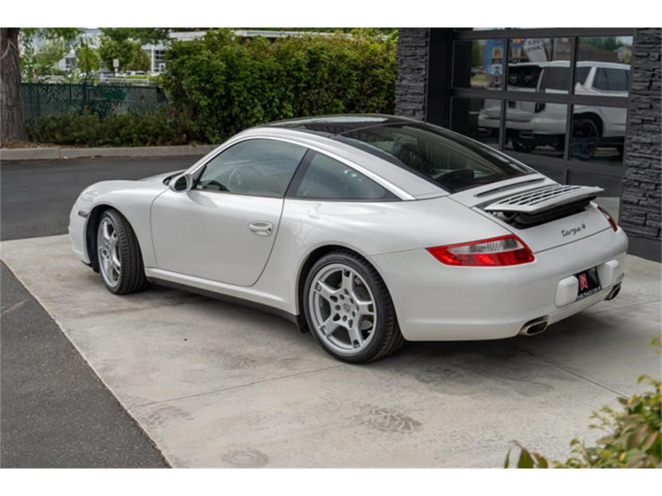 2008 Porsche 997 Carrera - Image 8 of 31