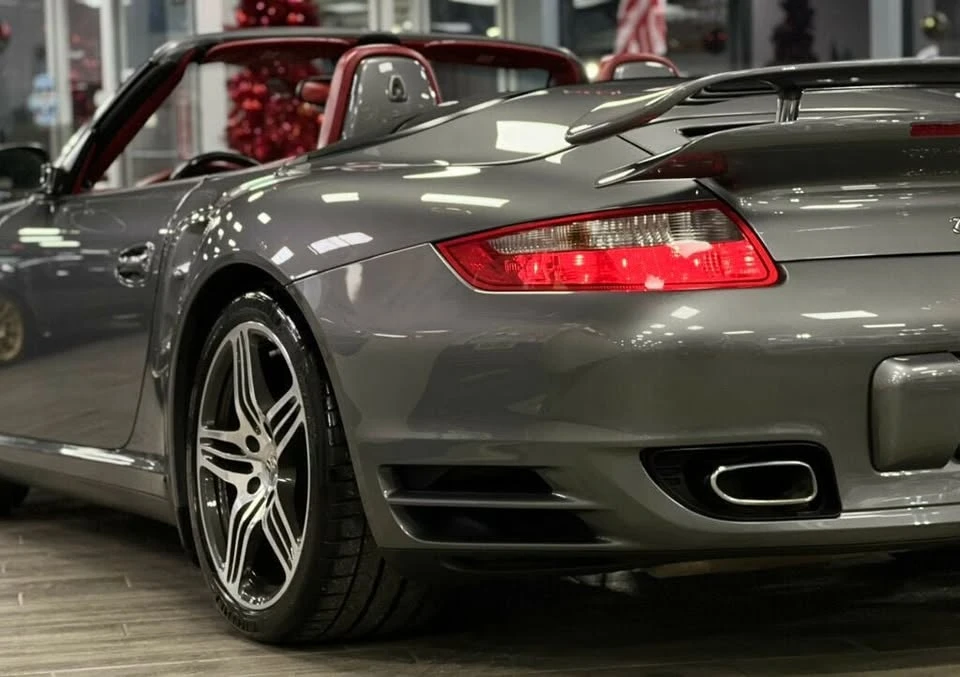 2008 Porsche 911 - Image 9 of 20