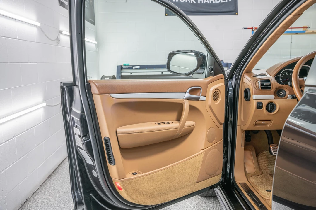 2008 Porsche 955/957 Cayenne GTS - Image 30 of 31
