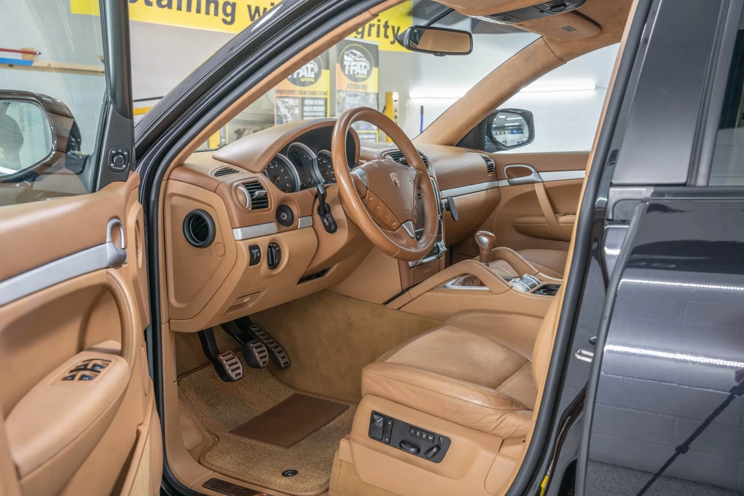 2008 Porsche 955/957 Cayenne GTS - Image 28 of 31