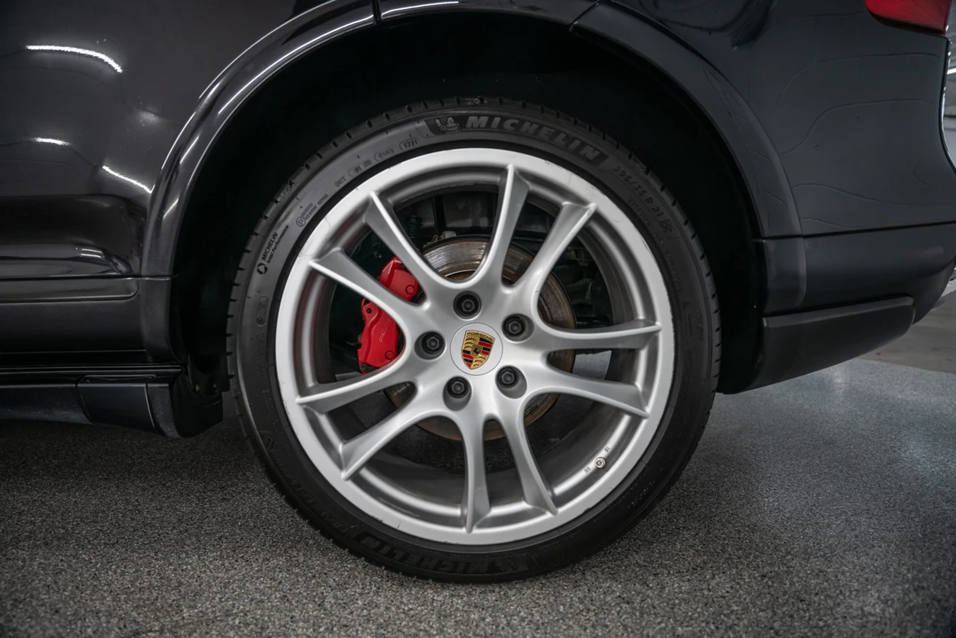 2008 Porsche 955/957 Cayenne GTS - Image 25 of 31