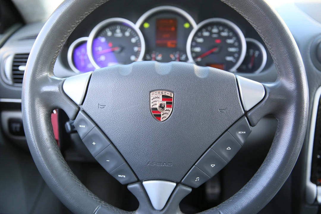 2008 Porsche 955/957 Cayenne GTS - Image 10 of 31