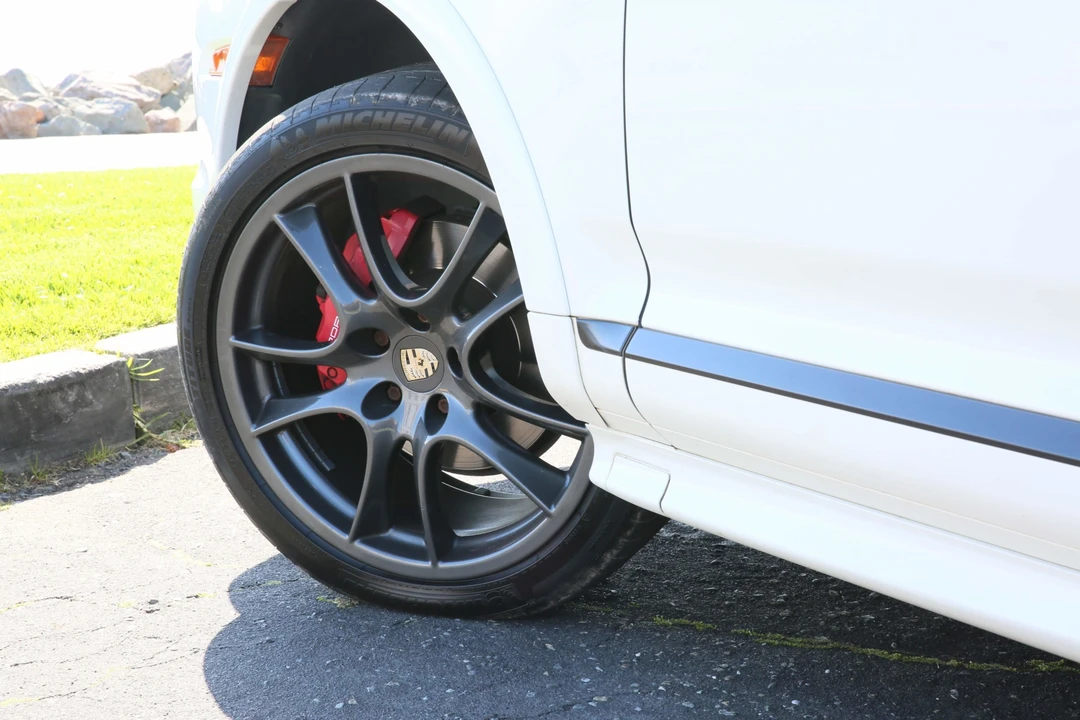 2008 Porsche 955/957 Cayenne GTS - Image 7 of 31