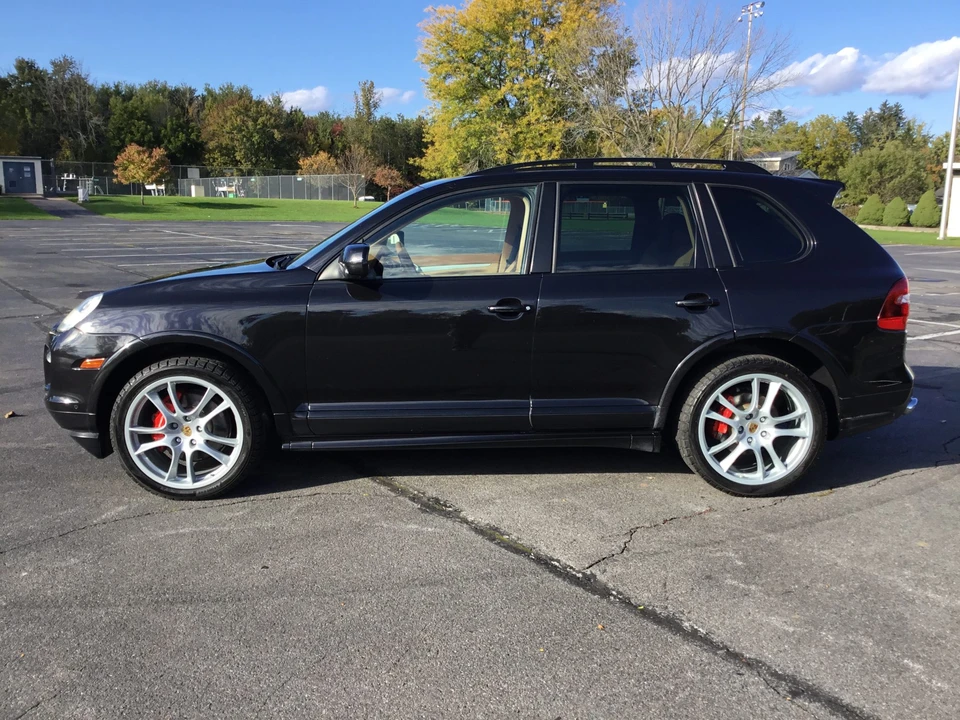 2008 Porsche 955/957 Cayenne GTS - Image 11 of 31