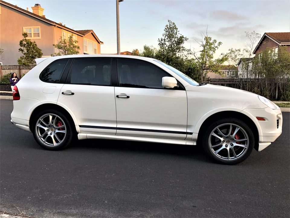 2008 Porsche 955/957 Cayenne GTS - Image 13 of 31