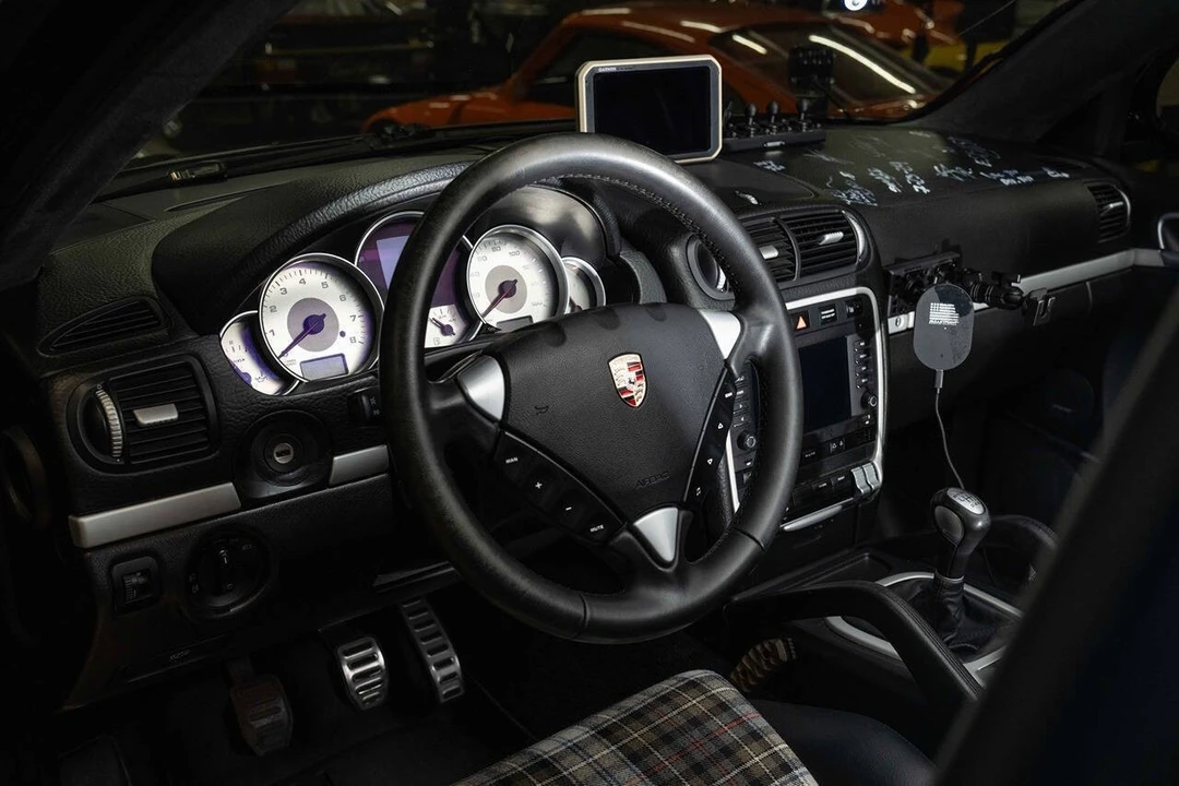 2008 Porsche 955/957 Cayenne GTS - Image 11 of 27