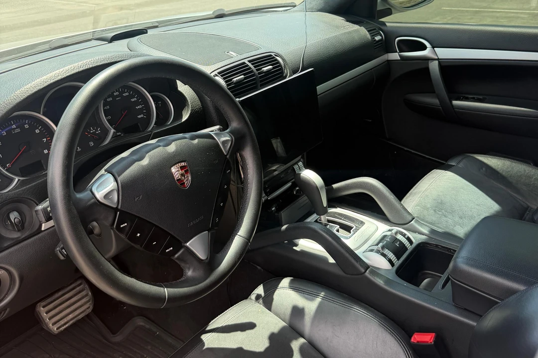 2008 Porsche 955/957 Cayenne GTS - Image 25 of 31