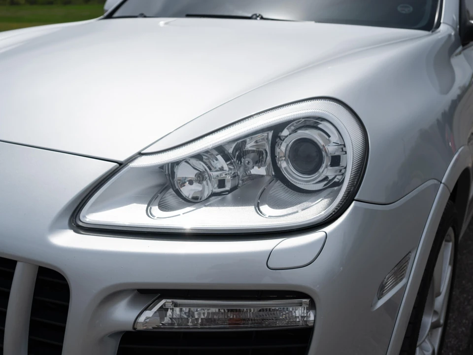 2008 Porsche 955/957 Cayenne GTS - Image 11 of 31