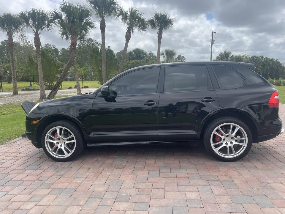 2008 Porsche 955/957 Cayenne GTS - Image 13 of 31