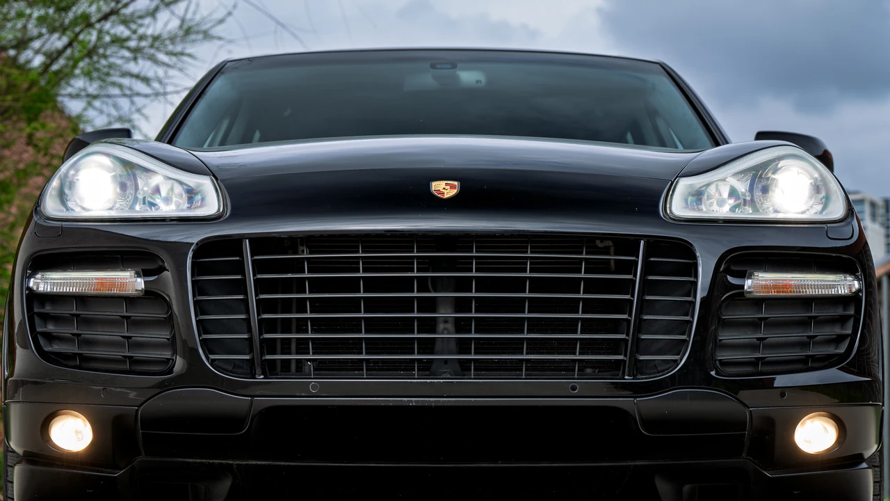 2008 Porsche 955/957 Cayenne GTS - Image 30 of 31