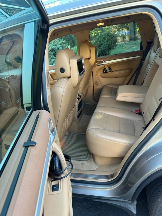 2008 Porsche 955/957 Cayenne S - Image 8 of 10