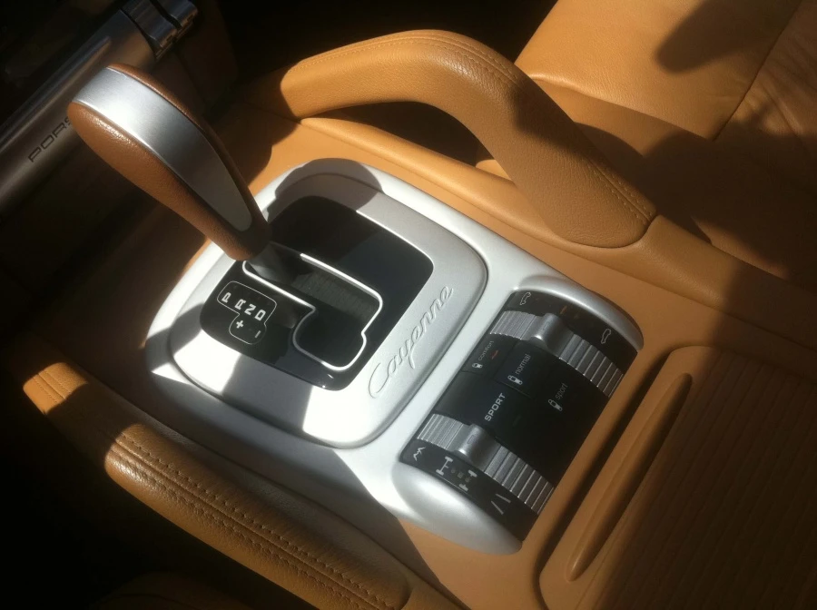 2008 Porsche 955/957 Cayenne S - Image 2 of 5