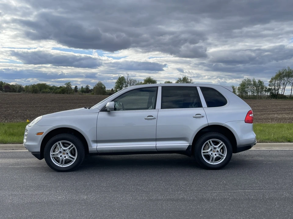 2008 Porsche 955/957 Cayenne S - Image 2 of 31