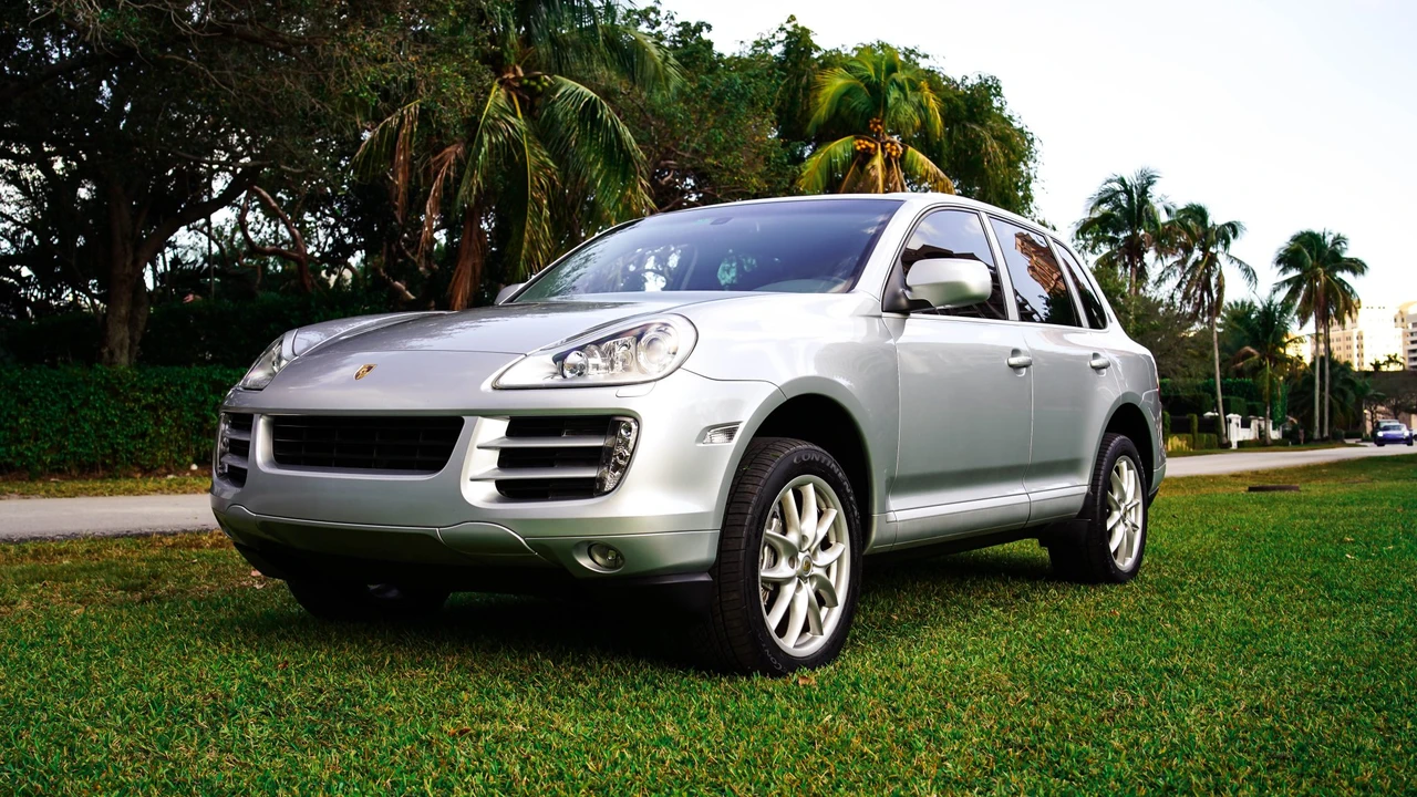 2008 Porsche 955/957 Cayenne S - Image 2 of 31