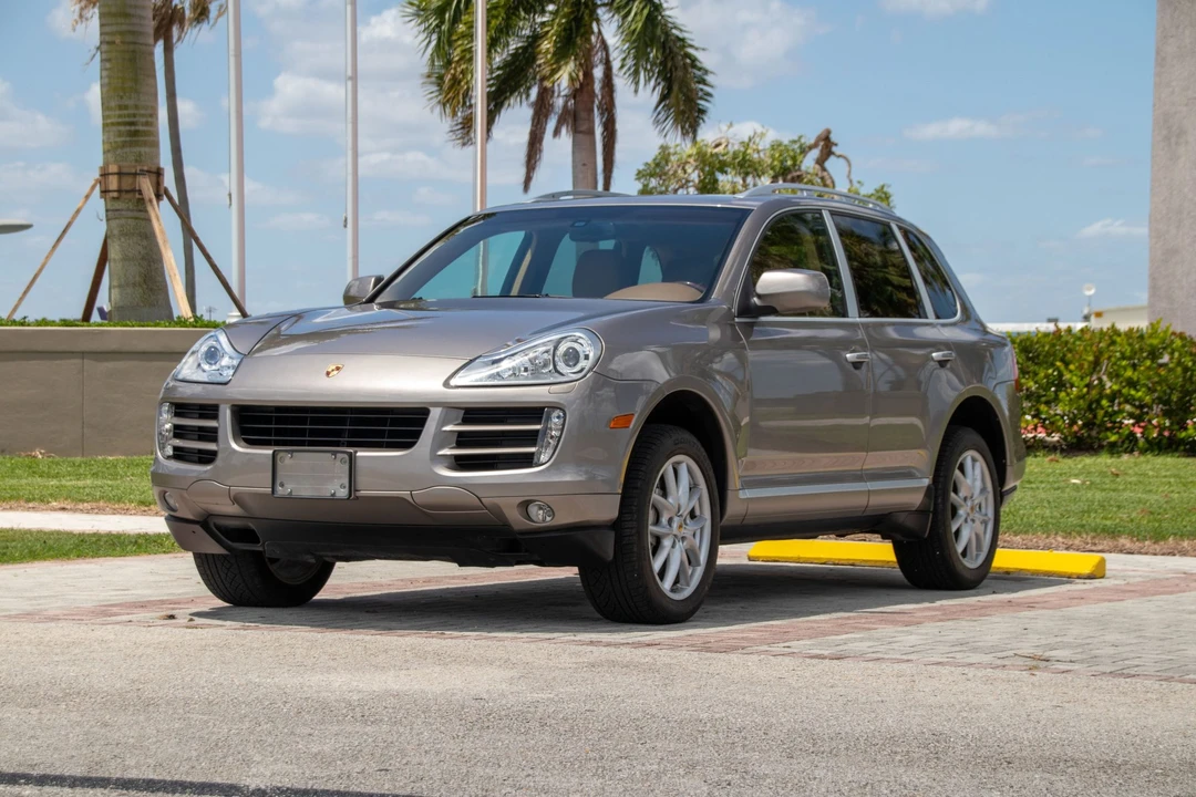 2008 Porsche 955/957 Cayenne S - Image 2 of 31