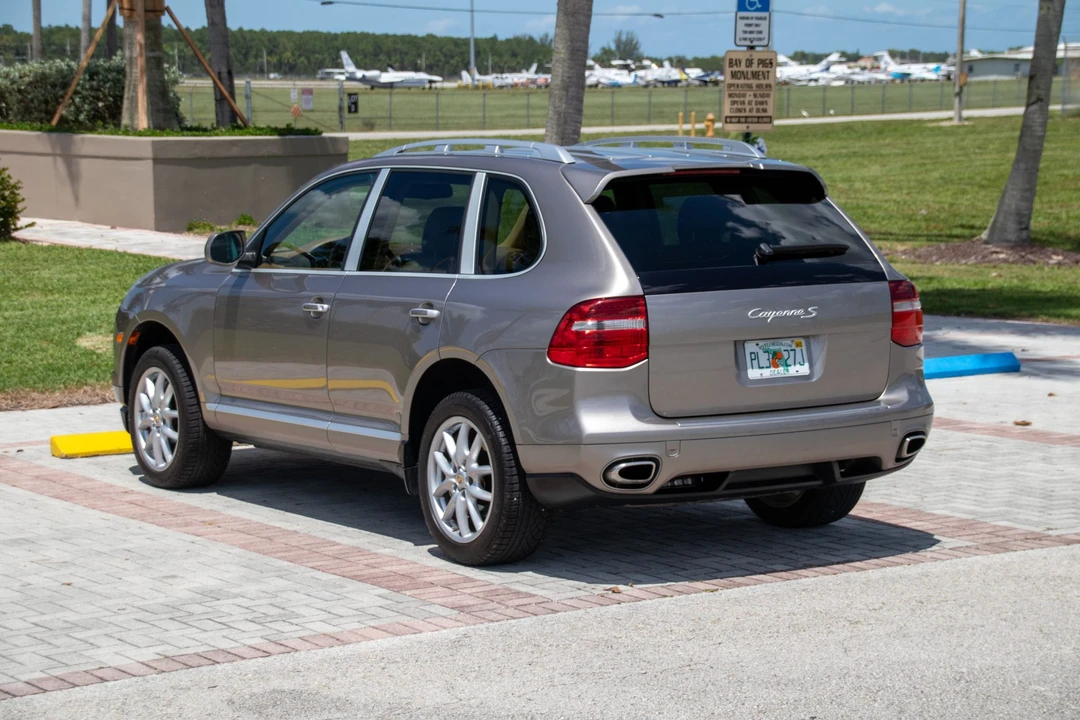 2008 Porsche 955/957 Cayenne S - Image 9 of 31