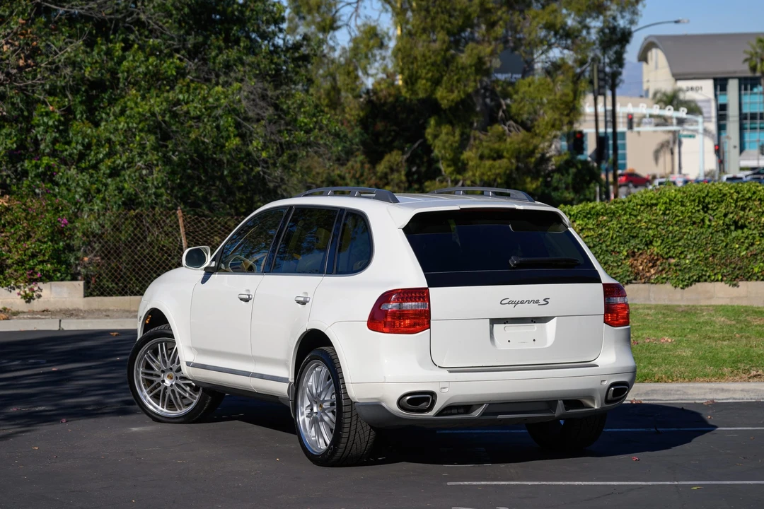 2008 Porsche 955/957 Cayenne S - Image 6 of 31