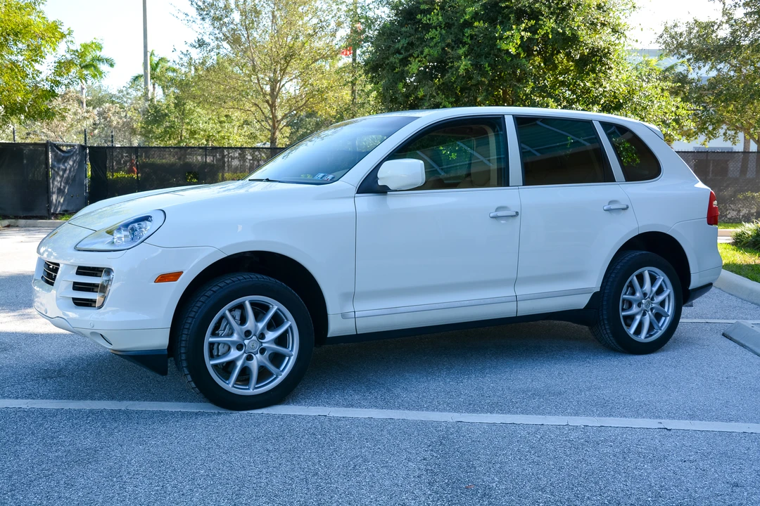 2008 Porsche 955/957 Cayenne S - Image 4 of 31