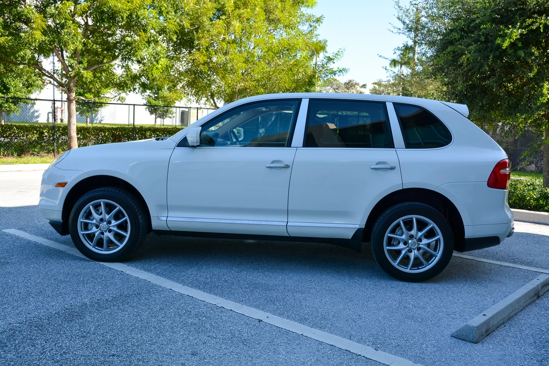 2008 Porsche 955/957 Cayenne S - Image 5 of 31