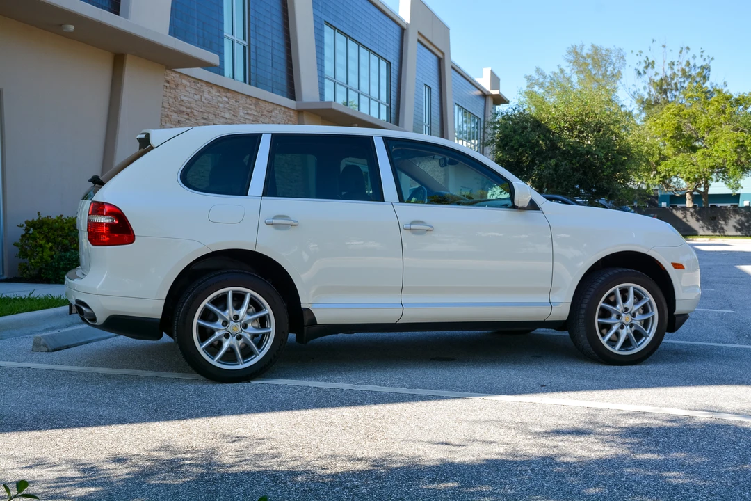 2008 Porsche 955/957 Cayenne S - Image 12 of 31